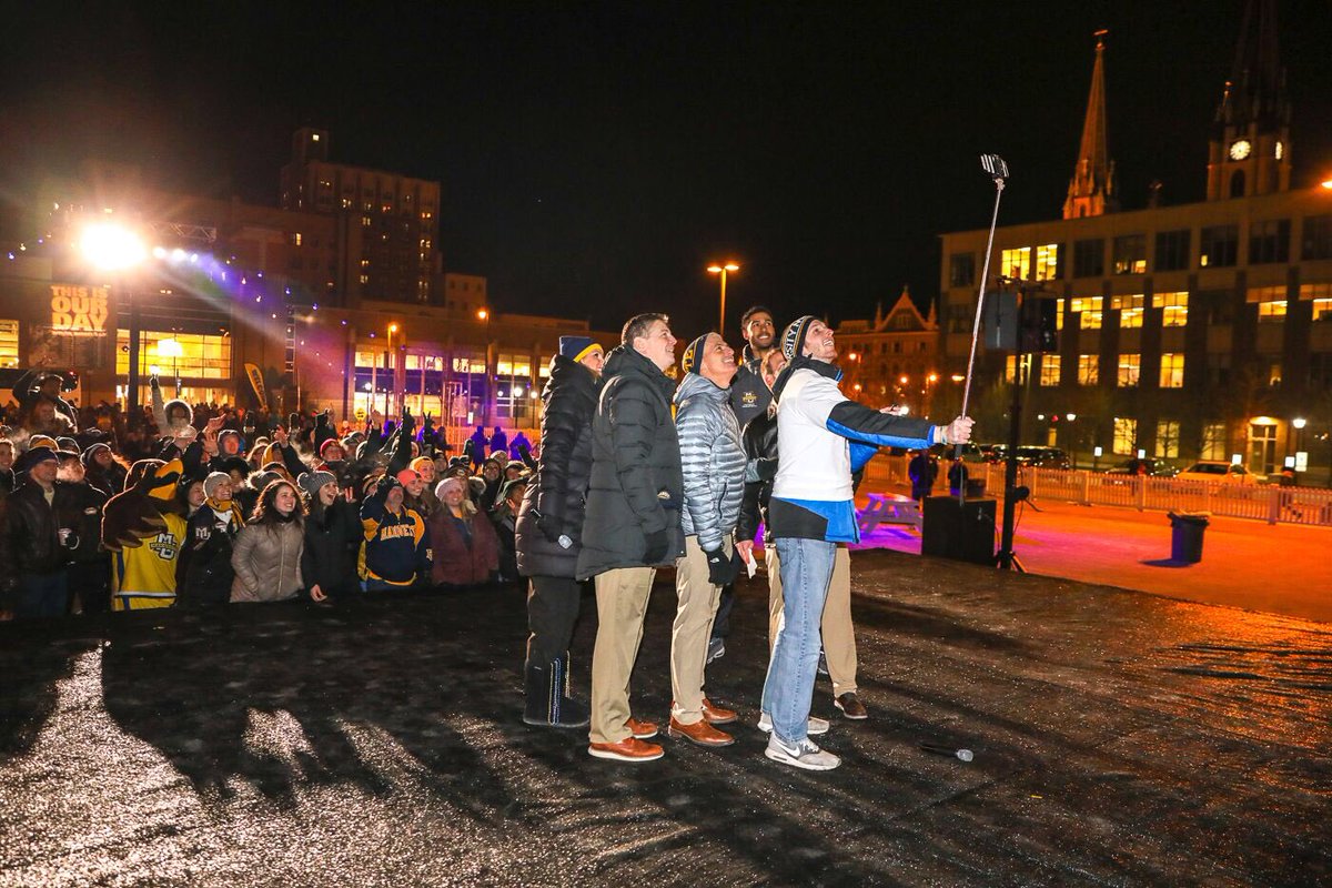 Pride has no boundaries. Passion has no limits. I can’t work a selfie stick. <a href="/MarquetteU/">Marquette University</a> nation is here for #NationalMarquetteDay! Help me support MU-the YA Council will donate $0.50 for each RT of this picture. You can give at bit.ly/1GF3G1D. <a href="/PresLovell/">Michael Lovell</a> @steve_wojo