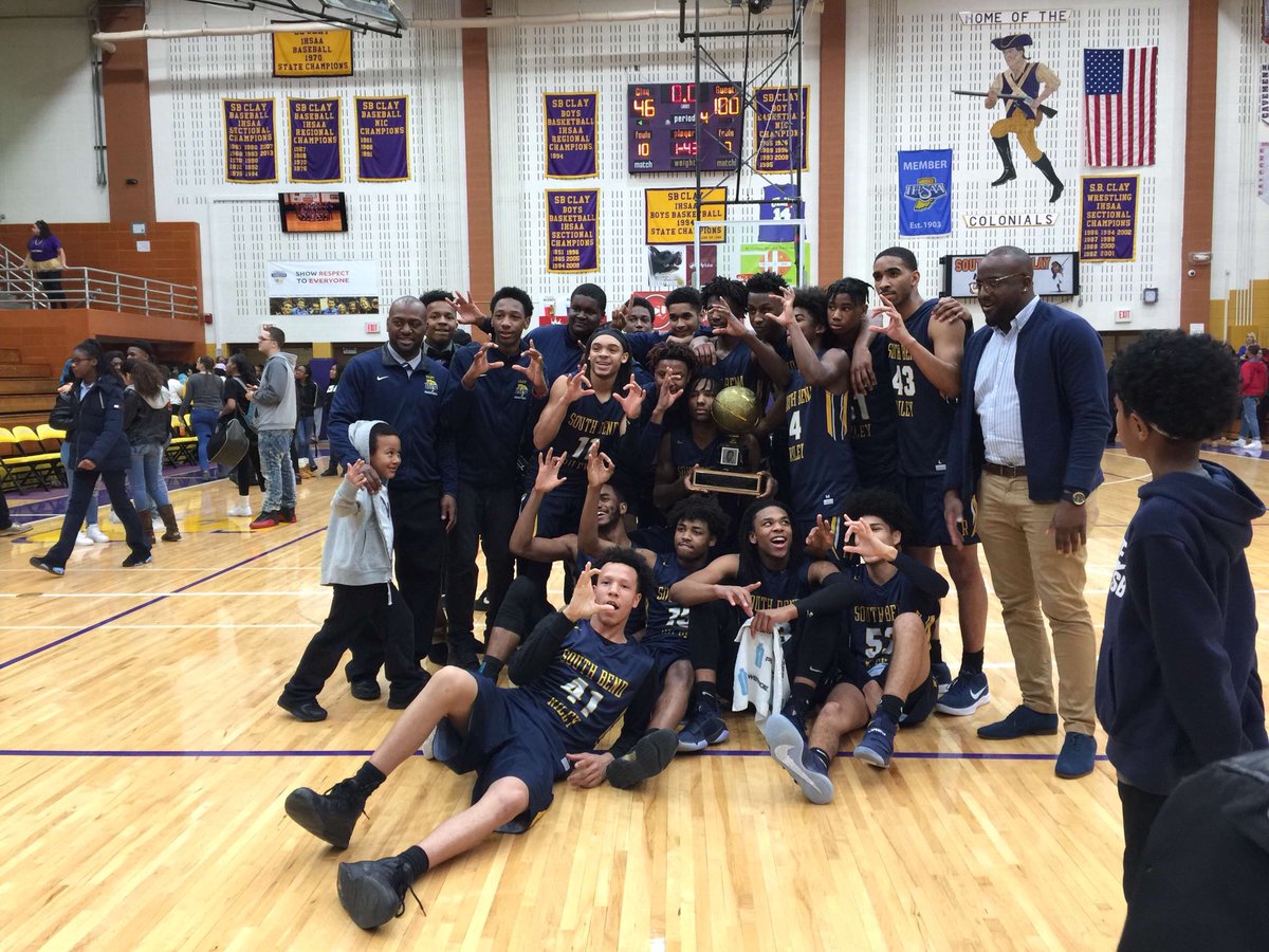 JalenJennings11's tweet photo. This is more than a team, this a family business. #brotherhood #CraftTeam https://t.co/Xir660wjBt