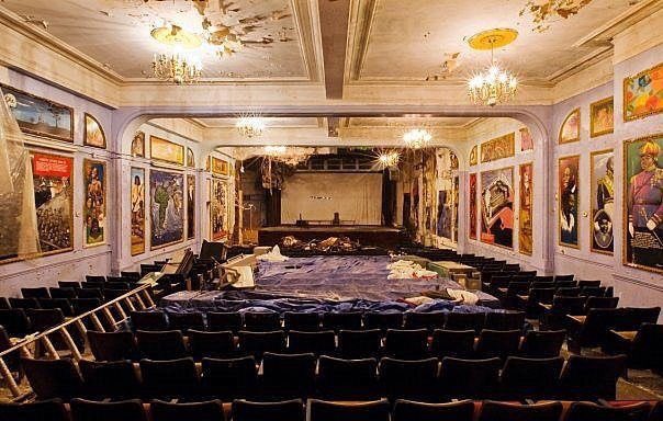 SlaveOneFilm's tweet photo. Inside the #slavetheater by @hirokikobayashi circa 2012 https://t.co/bn31F1Jhez