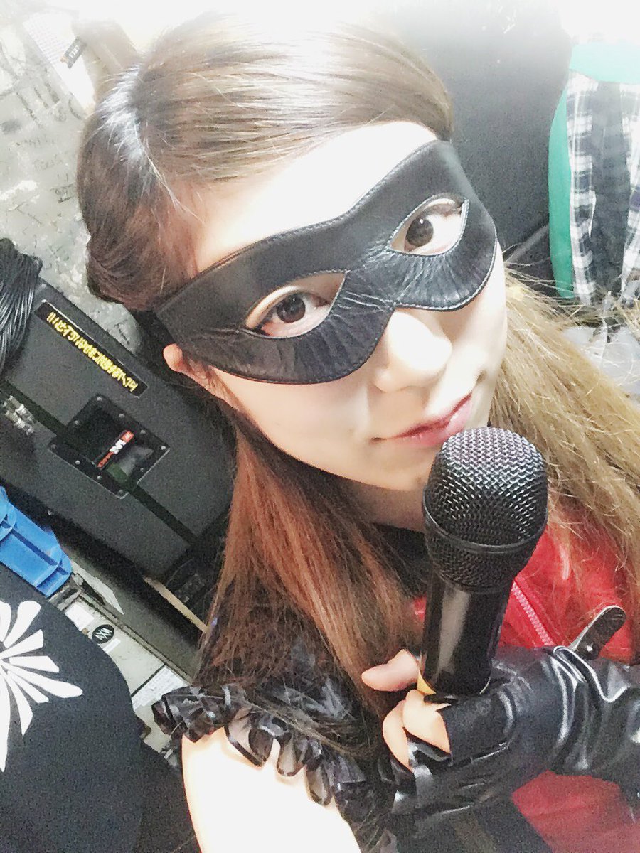 個人からの報告が遅くなってしまいましたが
明日2月4日をもちまして
私みきてぃこと斉藤未来と、Romiこと星宏美は
めろん畑a go go を卒業します。

これまで応援してくださった皆様には、本当に感謝の気持ちでいっぱいです。

明日は感謝を伝えるライブにします！
13時から荻窪Club Doctorさんにて！