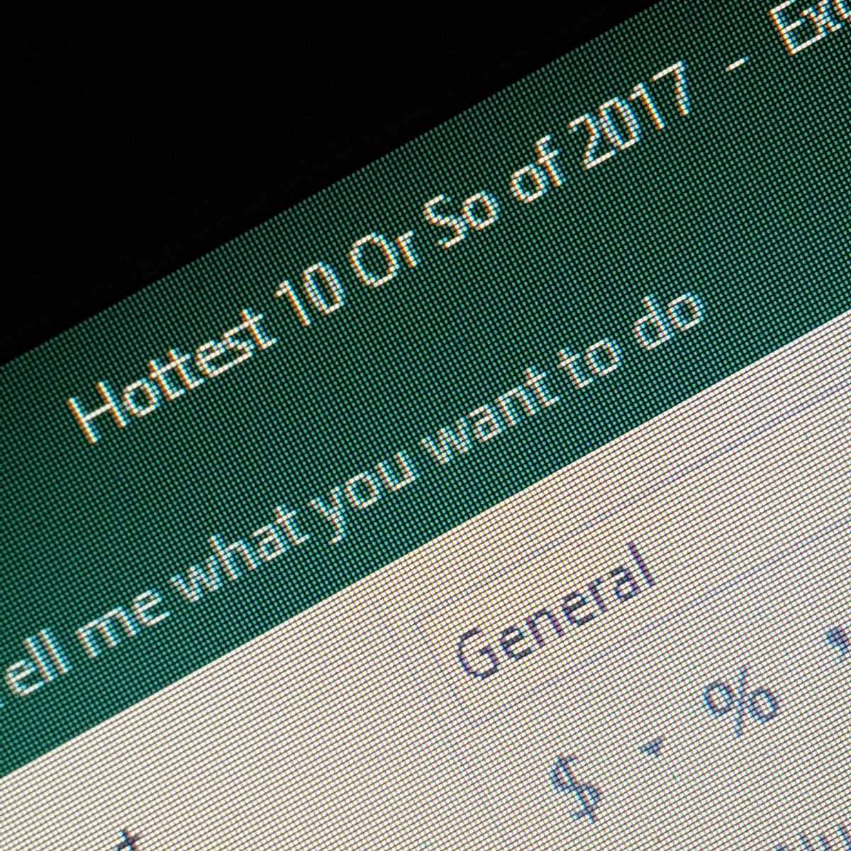 Tonight on #TNLRadio we count down your #HottestTenOrSo songs of 2017! Tune in after 8pm AEDST at phoenixfm.org.au
#newmusic