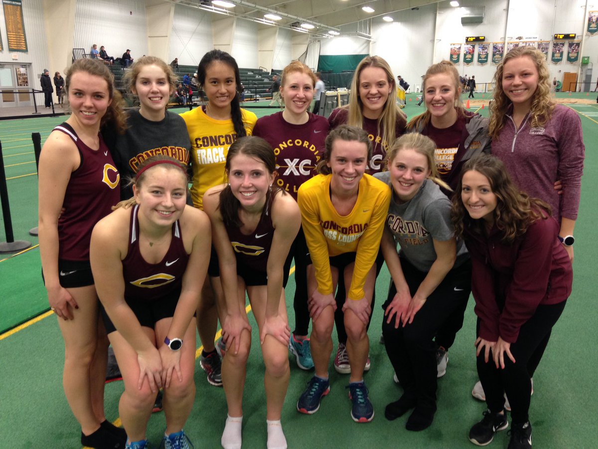 MarvRoeske's tweet photo. @CobberXCTF Friday night races at NDSU, mid distance and multi-eventers strike a pose. https://t.co/y9xDyt26KH
