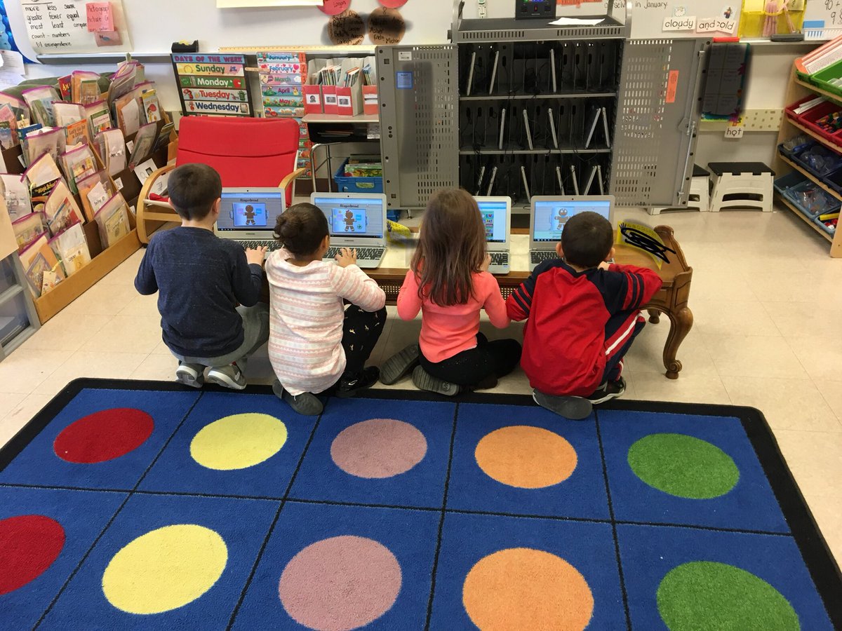 JulieZappile's tweet photo. Laptop time! @hmosertweets @EPSDJefferson #eastpennproud #firstgrade #elemchat #flexibleseating #desklesstribe https://t.co/TZ6zg2S85c