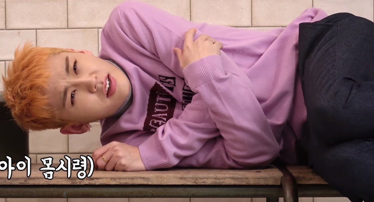 btob_Fit's tweet photo. 비트콤 #26 (Brother Act. 재킷 촬영 비하인드)
발렌티노(Valentino) / 발렌티노 인타르시아 니트스웨터 NV0KC23N4N9
958,000원
https://t.co/tHt2EpwwQo
#BTOB #비투비 #비트콤 #그리��하다 #재킷촬영 #정일훈 #니트 #스웨터 #옷 #옷정보 https://t.co/TfVELMnA5V