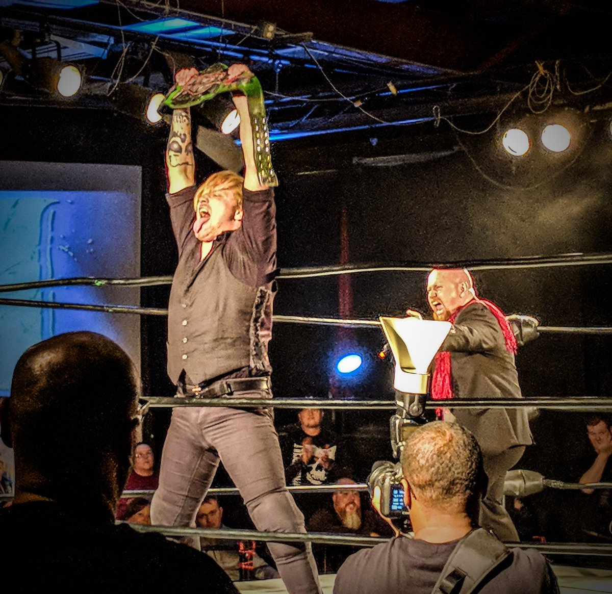 RockstarProWres's tweet photo. It's now time for our MAIN EVENT as Jake Crist defends his Rockstar Pro Championship against Trey Miguel! #RockstarProSIX https://t.co/2iXSRbXacu