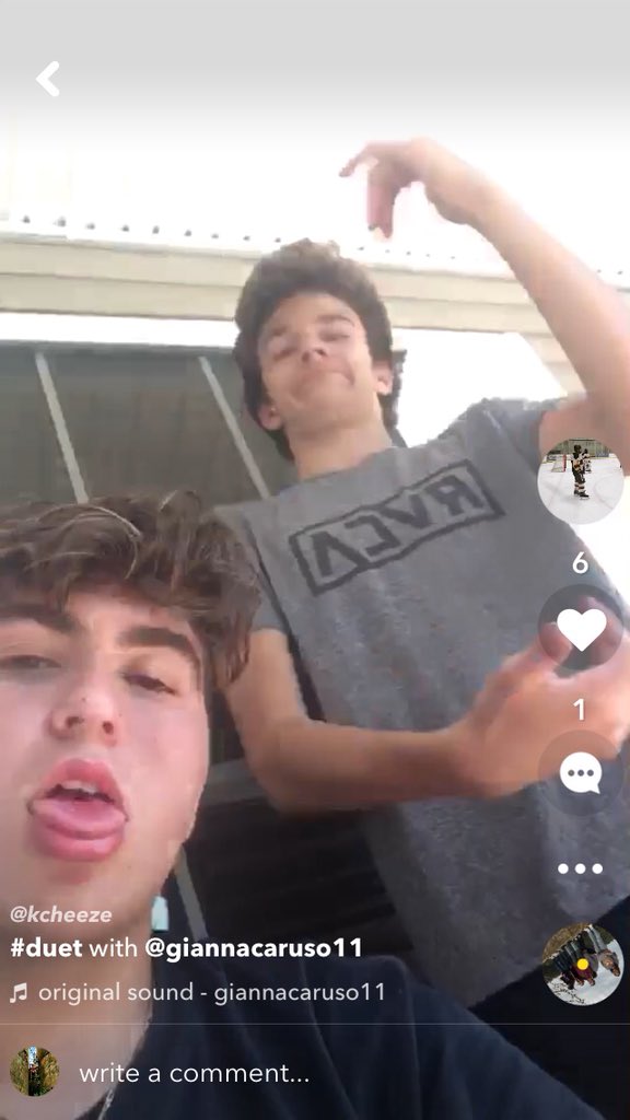 gregverderosa's tweet image. Happy bday brotha congrats on the L #flowteam