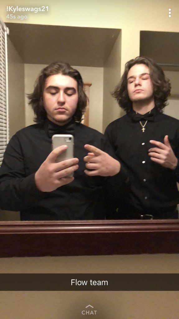 gregverderosa's tweet image. Happy bday brotha congrats on the L #flowteam