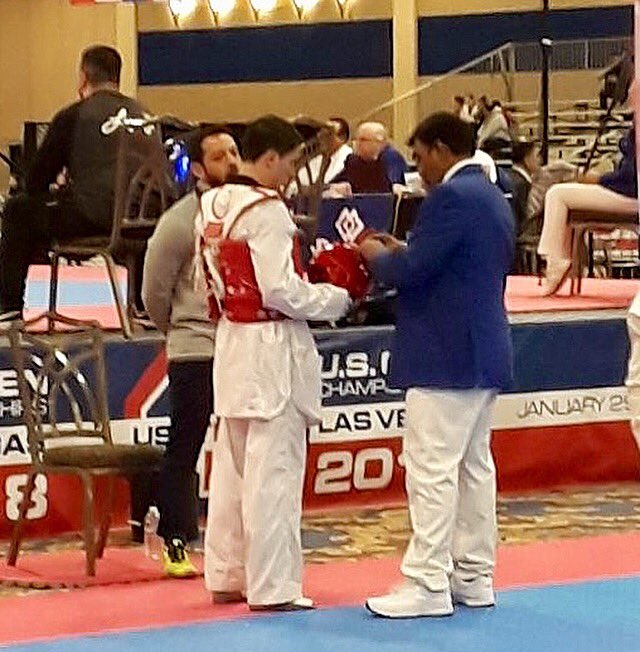 DamianVilla58's tweet image. Quinto lugar en una gráfica de 55 en el US Open G2. Buenos combates, pierdo contra el Seleccionado de China en la cuarta ronda. Gracias a todos por el apoyo, aprendimos mucho, nos divertimos mas! #FunTimes #LeDimos #DiNoAlTKDAburrido 💪🙌