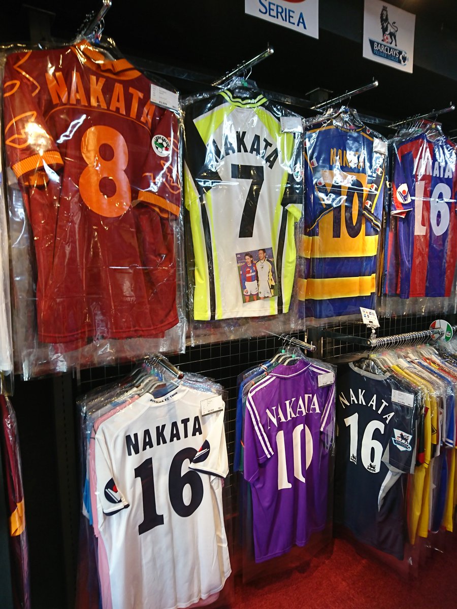 Vintage Sports 商品情報 吉祥寺店 0422 79 3116 03 04 ボローニャ 9 999 恩師マッツォーネ監督の下 完全復活を遂げたボローニャ時代 中田氏が去った翌年 クラブはセリエbへ降格 存在の大きさを改めて知ることになりました サッカー