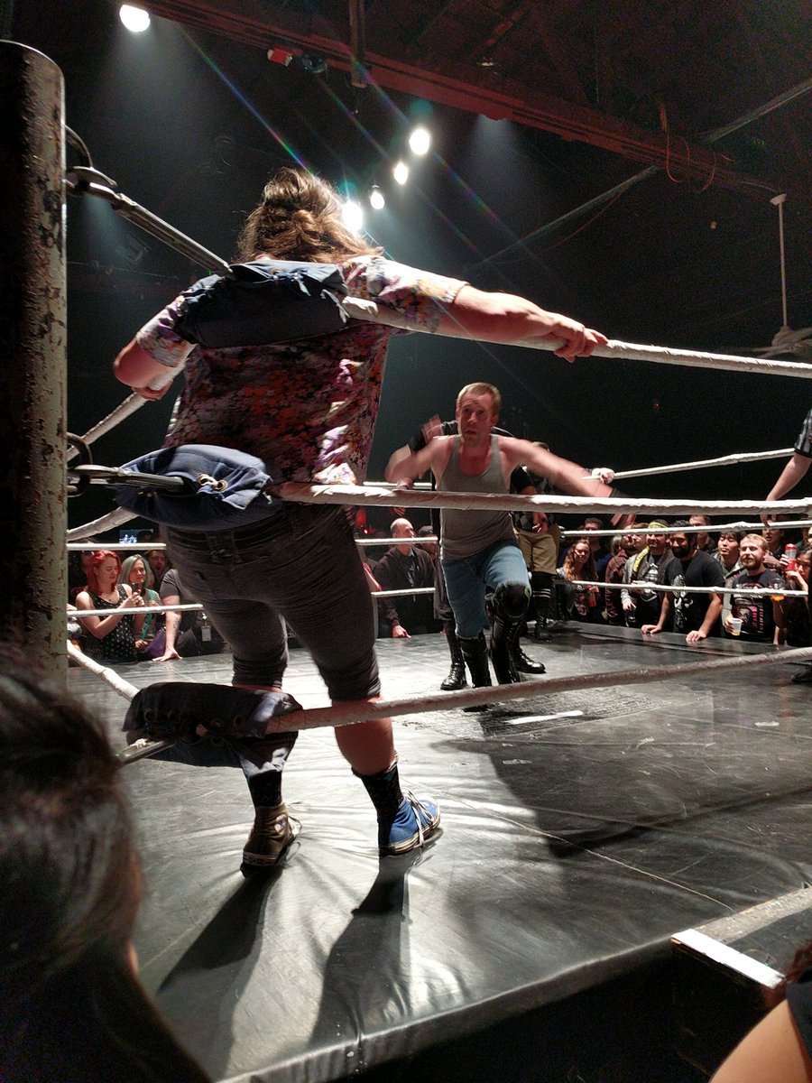 NMamatas's tweet photo. #hoodslam #stoneru #berkeleybrawler https://t.co/oWHFW0pJk4