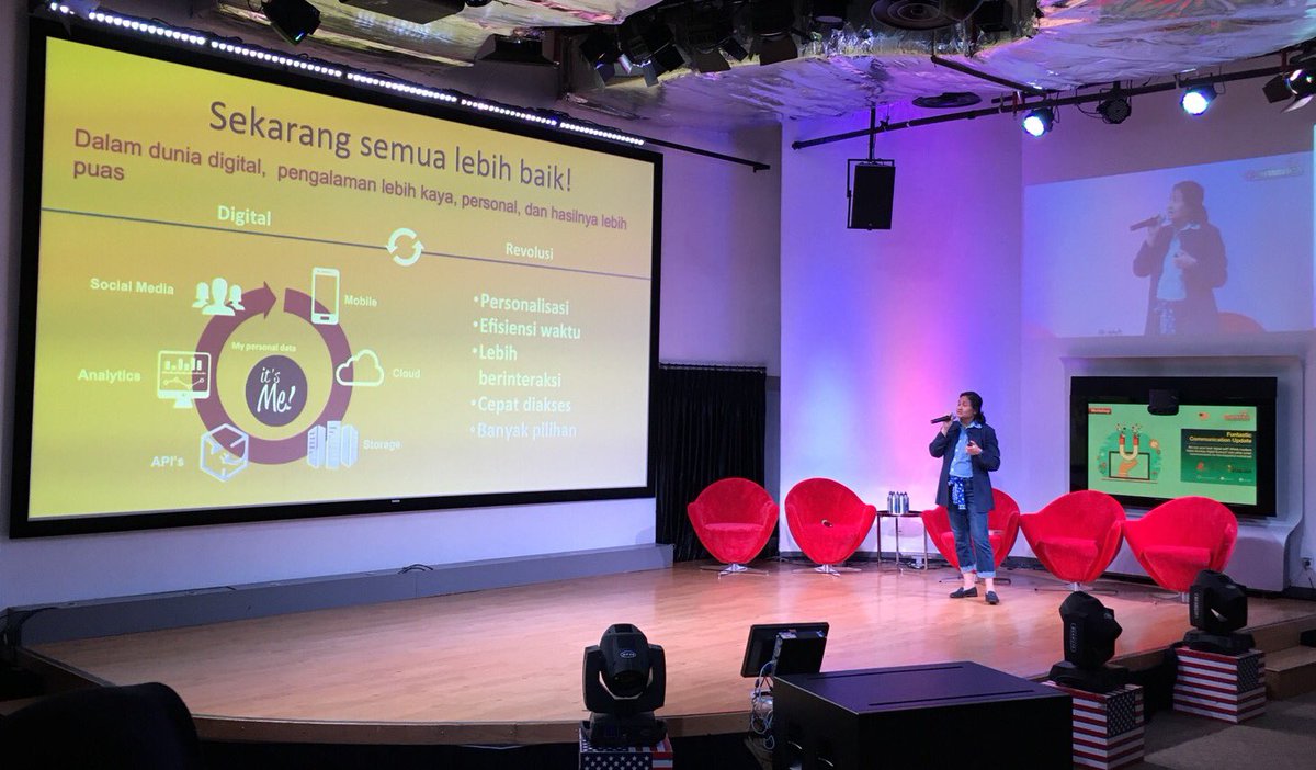 Biar jadi Ibu2 jaman Now, belajar lebih mengenal dunia digital. Paham dalam berkomunikasi di era kemajuan teknologi.
<a href="/atamerica/">@america</a>