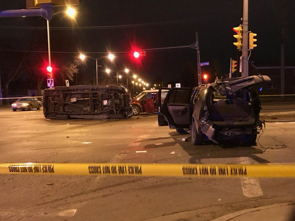Milwaukee officials respond to multivehicle crash near 68th and Silver