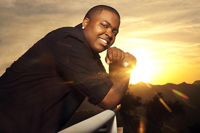 Happy birthday to Pop HipHop Singer Jamaica Sean Kingston                      