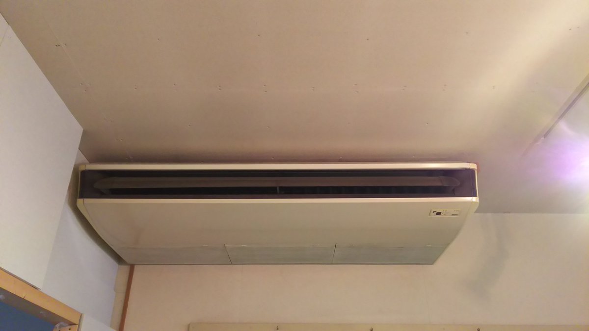 ダイキンエアコン室内機 業務用 天吊り型 FHYJ160L 1998年製