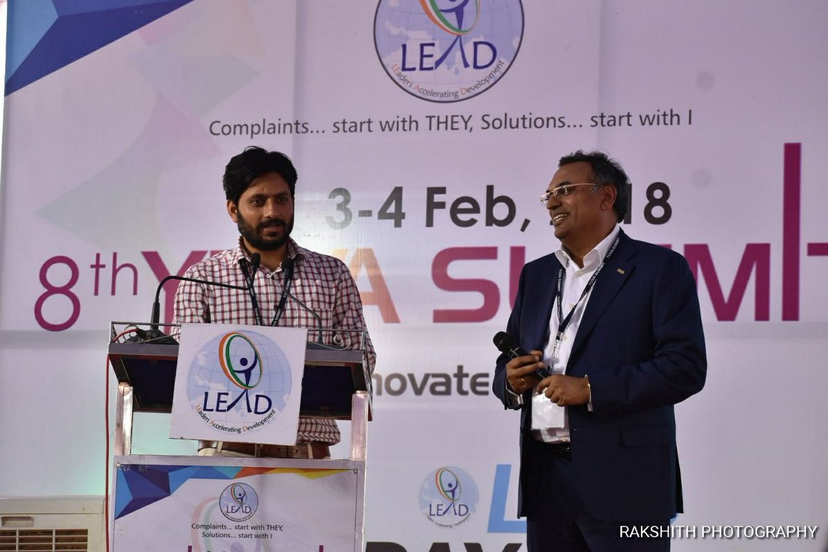 dcseLEAD's tweet photo. Have a look at the clicks where the LEADers are getting their queries /doubts cleared from the speakers!
#YuvaSummit18 #Hubballi  #dfindia #dflead #dfsandbox #DD2018 
@Skill_Gurukul https://t.co/iBONNlkHci