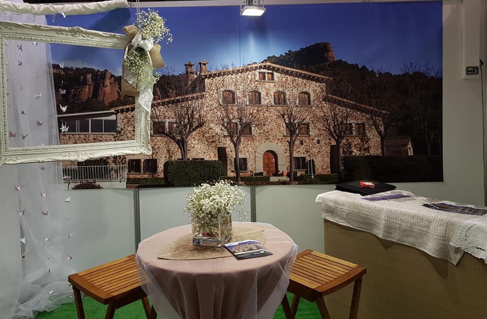 Expocerimonia's tweet photo. Com ens agrada veure l'amor i emoció de totes les parelles que preparen el seu casament! ❤
Visita'ns aquest matí fins a les 14 h, i de 17 a 21 h. Mo et perdis la desfilada de núvies i acompanyants de Forrellat Fusió, What Image i Berenne Alinovi a les 18.30 h a l'espai de Maho https://t.co/zxZfrWgxhd