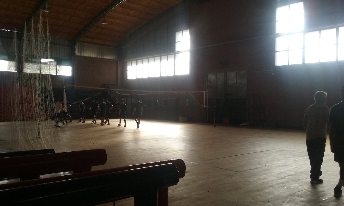 ReservaSabalera's tweet photo. Los equipos terminan su preparación de cara al partido #VamosLosPibes #VamosColon #ColonReserva https://t.co/e2RujiJ9Hn