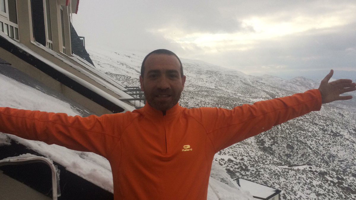 Seguimos acumulando KM en el <a href="/CARSierraNevada/">CAR Sierra Nevada</a>.Hoy con el Sol 🌞 nos hemos puesto el mono de trabajo.Un orgullo haber compartido unos KM con el marchador <a href="/benjaminsnchz/">Benjamín Sánchez</a> Grande!! Mucha Suerte en el Nacional