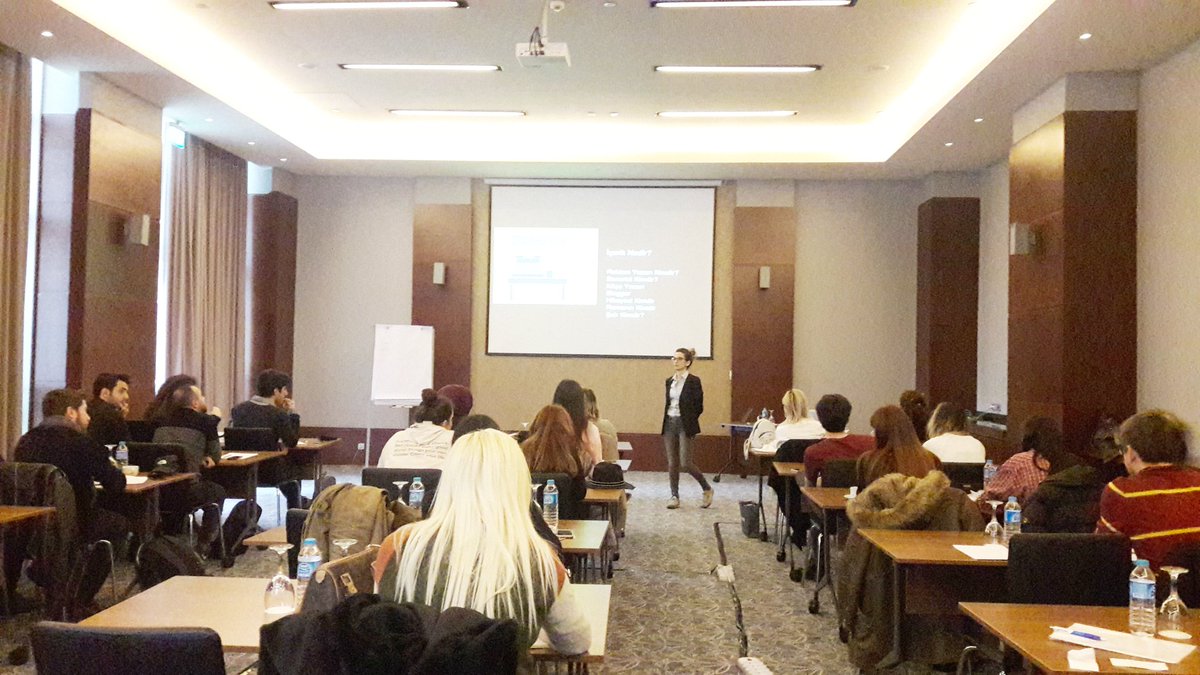 smkampusu's tweet photo. Bengü Üçüncü ile kreatif reklam süreçlerini öğreneceğimiz "Yaratıcı Reklam Modelleri ve Dijital Kanal Kullanımları" dersimiz başladı. ☺✌
#SosyalMedyaKampüsü
#DijitalPazarlama #SosyalMedya #contentmarketing #viralmarketing #reklamcılık #creativeadversiting https://t.co/O8HseqjDvE
