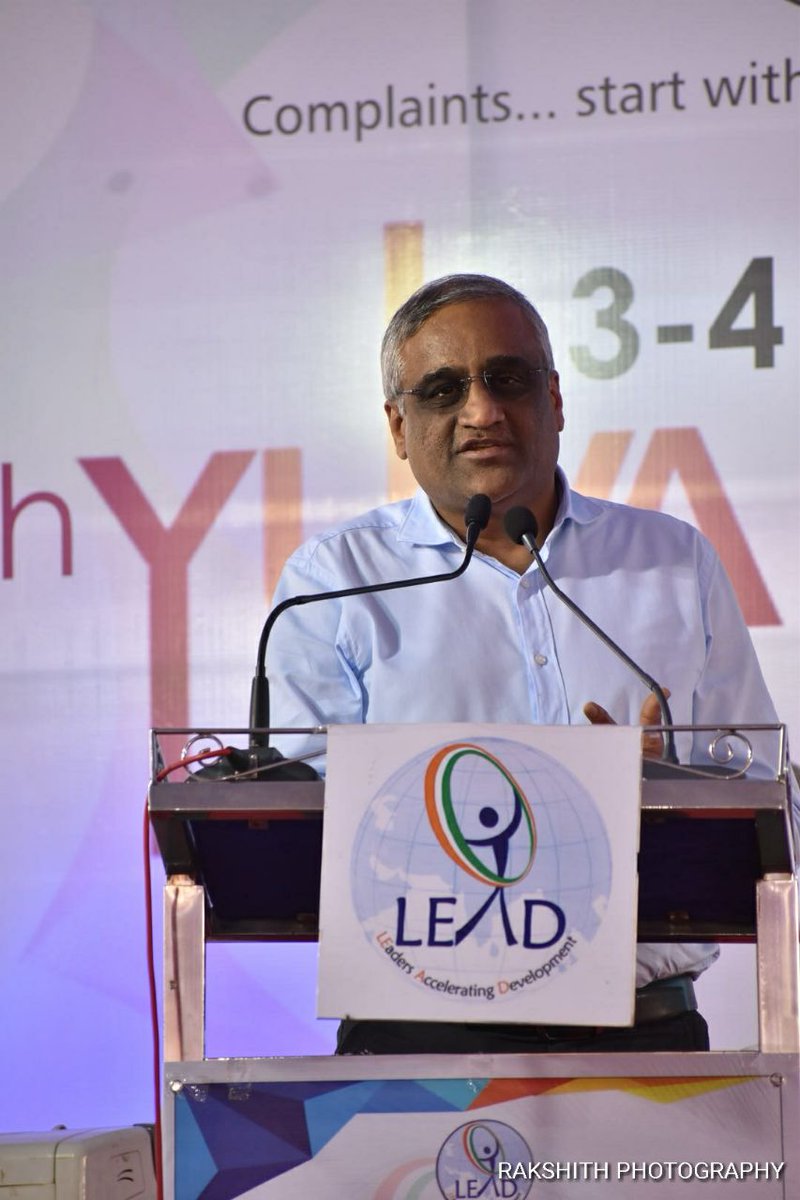 dcseLEAD's tweet photo. Now we have with us Mr. Kishor Biyani, the CEO of Future Group!
#Hubballi #YuvaSummit18 #dfindia #dflead #dfsandbox
#DD2018
@Skill_Gurukul https://t.co/nMBBGDV7qj