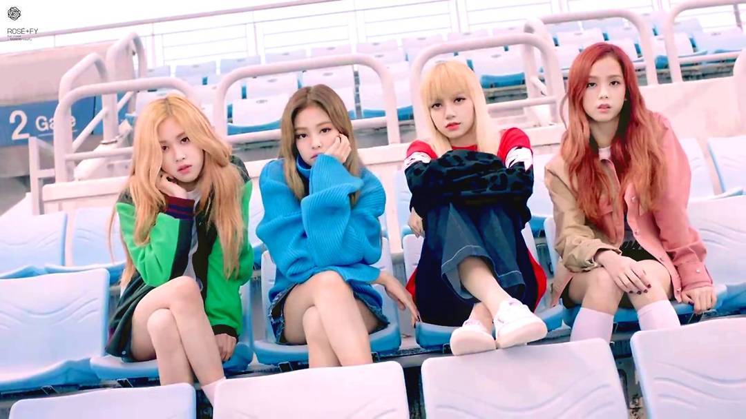 maanjoy16's tweet photo. #SoompiAwards            
#TwitterBestFandom         
#TeamBLACKPINK

Blinks keep votingt for our Blackpink .. Hwaiting! <3 https://t.co/QHfUFrTSFO