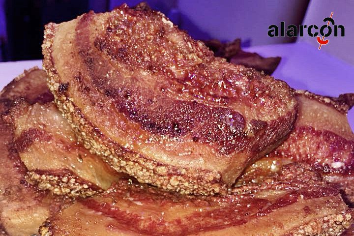 Alarcon_Bares's tweet photo. ¡Para nosotros el torrezno nunca se ha ido 😂😂😂!

¡Viva el torrezning en Alarcón!

#FelizSábado #Valladolid #torreznos #torrezning #tapeo #tapas #centro

https://t.co/sSpKWdkKz9 https://t.co/Fop1dpsGrh