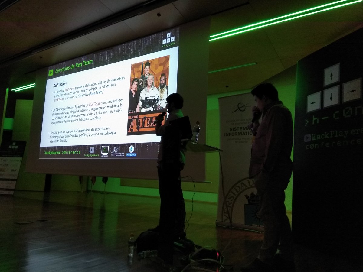 hackplayers's tweet photo. @rockajansky y @CuriositySec explicándonos distintas técnicas de #RedTeam para intrusiones #hc0n2018 https://t.co/RuCCGB2nVh