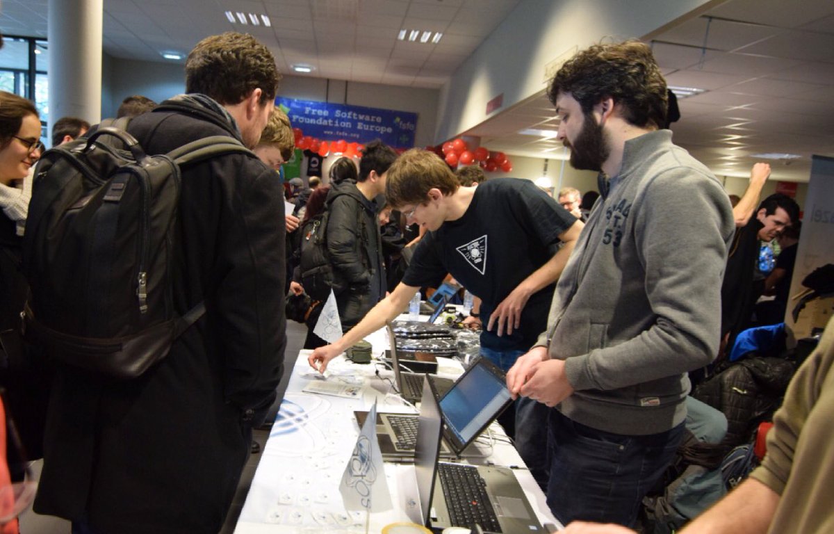 reactos's tweet image. The #ReactOS team is now in #FOSDEM2018 ! We&apos;ll keep you updated live! Now with Free Stickers available...