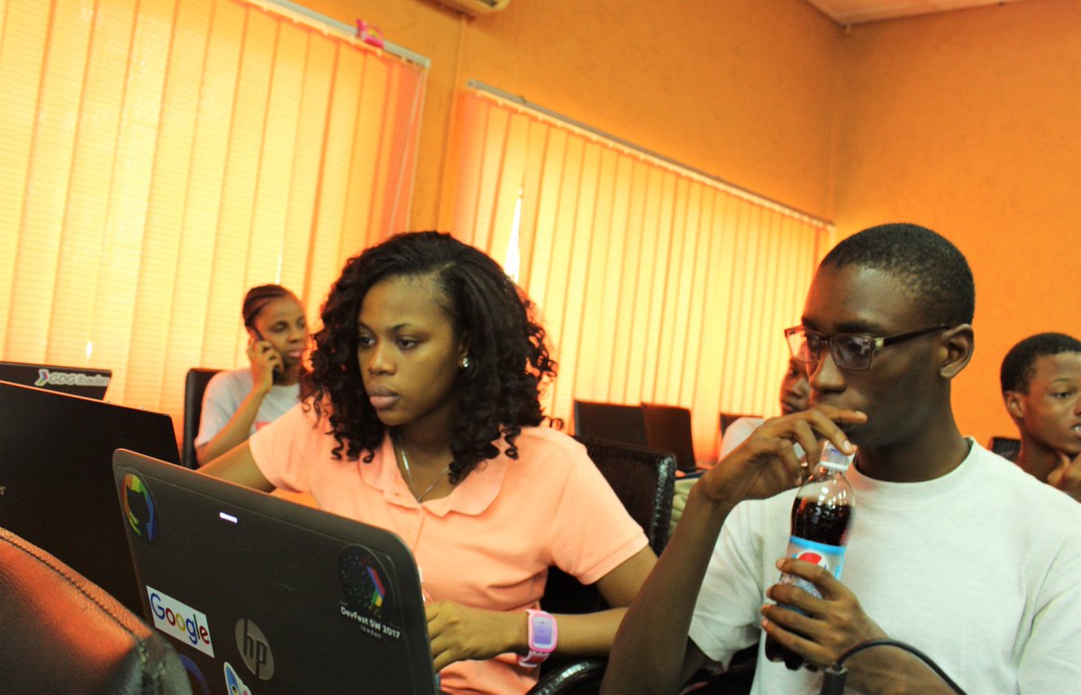 we4QHoes's tweet photo. Pretty girls code too ...
#forloopunilaghackoka 
#forLoopUnilag 
#forloopAfrica
@Nacoss_Unilag 
@whogohost 
@Africastalking https://t.co/SpnWnaiFyu