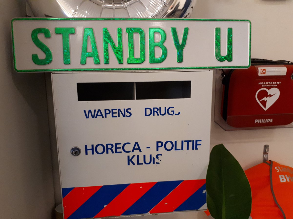mariaelfers's tweet photo. #Horeca- en politiekluis geleegd bij #Standbyu. Hier worden #wapens en #drugs ingeleverd door de horeca van #WittedeWithstraat. https://t.co/KGnzusiyyO