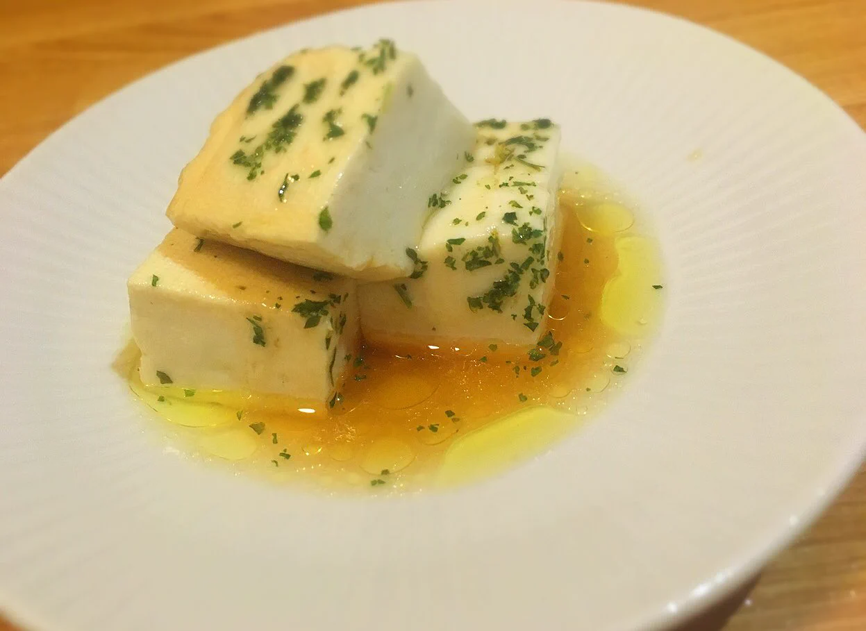 豆腐好きなら絶対ハマる！豆腐のアヒージョがうまい！