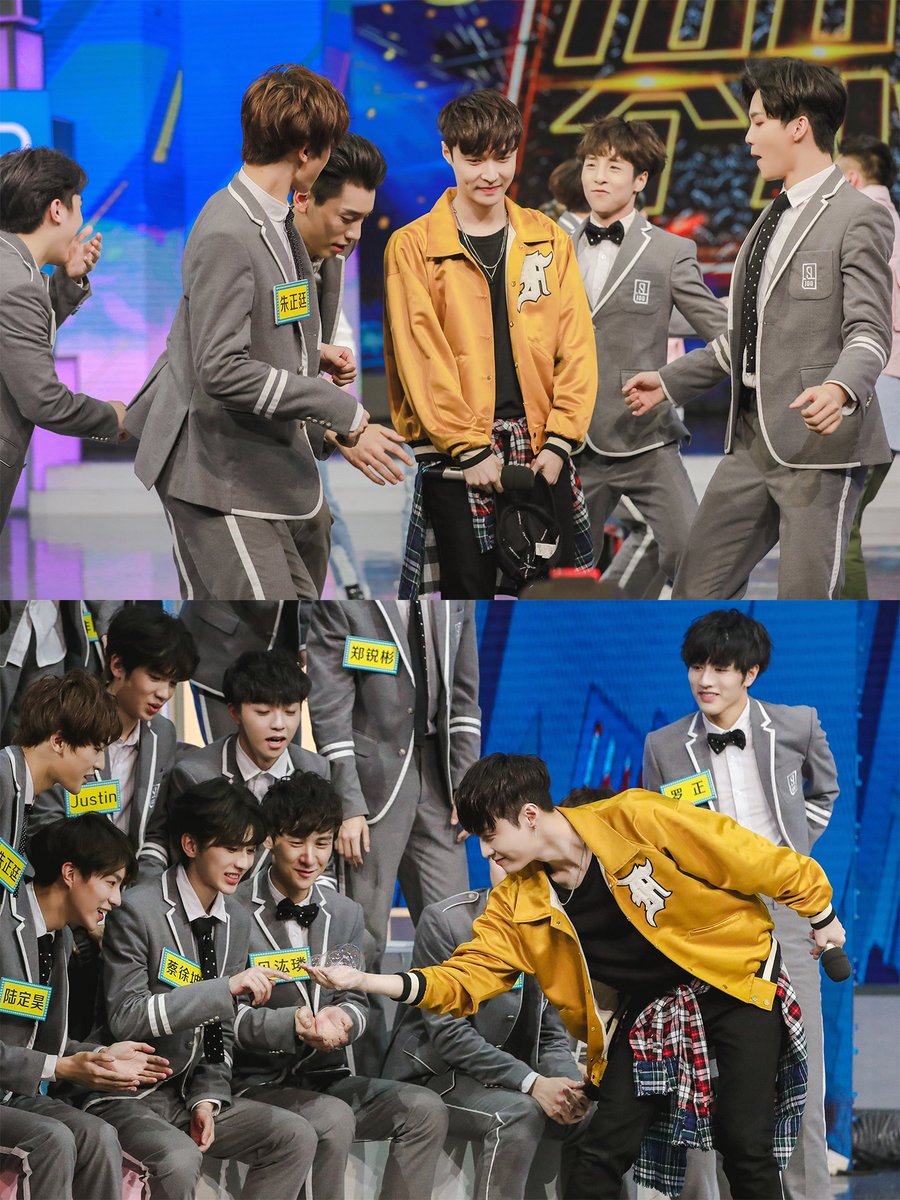 idol2018_qiyi's tweet photo. 张PD带着同学们亮相《快乐大本营》啦！来看练习生们今晚不一样的表现~
#iqiyi #idolproducer #偶像练习生 #张艺兴 #Lay  #producerlay #zhangyixing https://t.co/GDe8MFgJSg