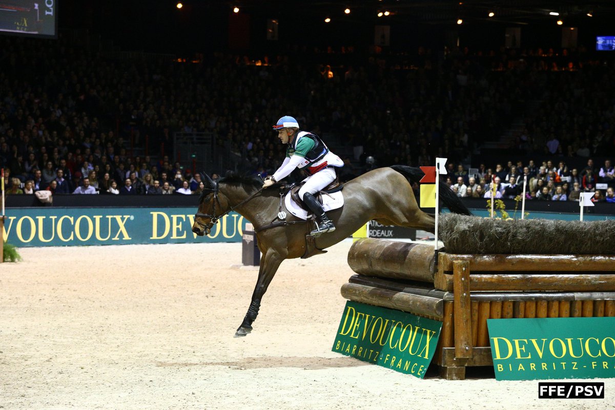 FRA_Equitation's tweet photo. #JumpingBordeaux #CrossIndoor Belle soirée de sport hier soir avec la victoire de Michael Jung (GER), la 2e place de Maxime Livio et la 3e place de Rodolphe Scherer.
Le résumé de l'épreuve : https://t.co/a3mtioOthA https://t.co/ULC5NyMXUH