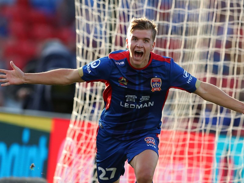 #PerthGloryFC A-League: Jets cement second with Van Marwijk in atten.. #PerthGlory #PGFC dld.bz/g9SjX