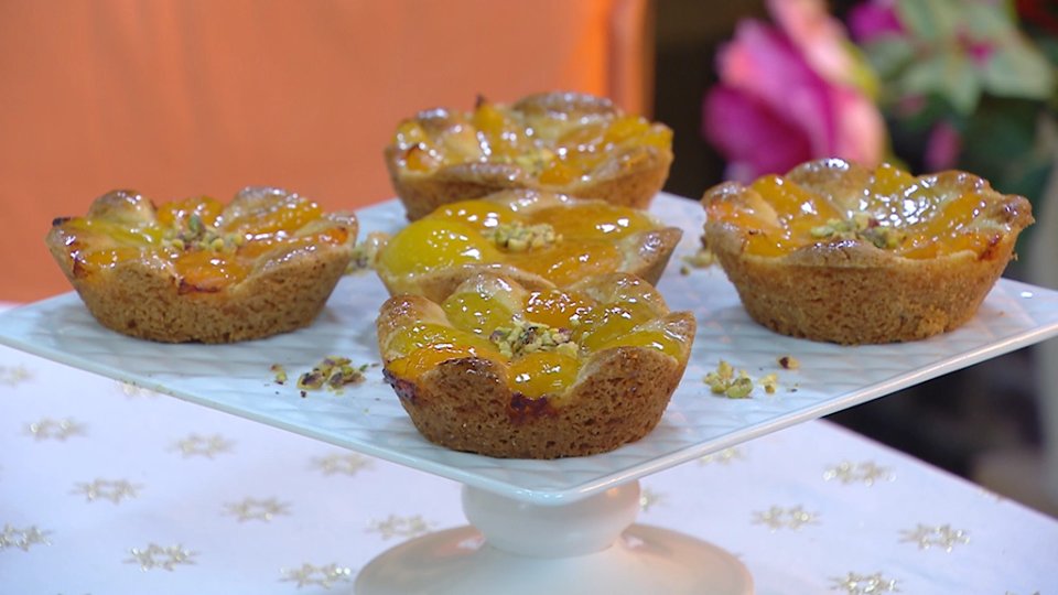 بريوش بنكهة الليمون، سابلي بالمشمش، وحلوى طرية بالشوكولا
في # جديد خبايا بن بريم
مع سميحة ونجوى بن بريم
الجمعة على الأوقات التالية:
الساعة: 13:00
الإعادة: 20:00
أمتع الأوقات على قناة سميرة.. 
#samiraTV