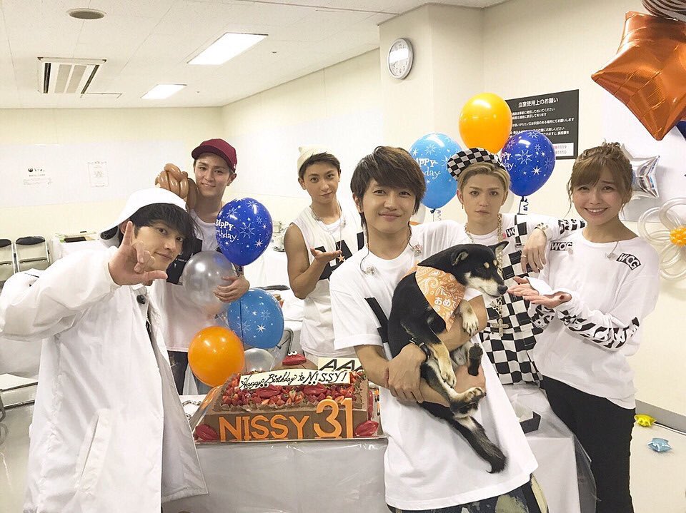 AAA51360209's tweet photo. ライブ行きたい https://t.co/g0Epcpe5Ga