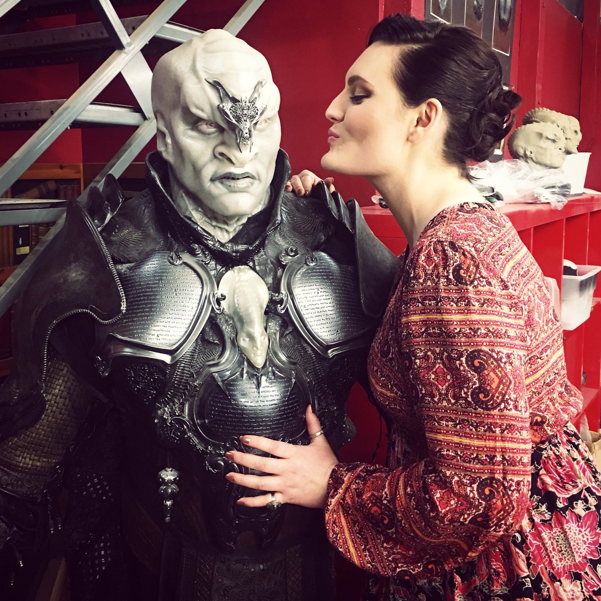 Mary Chieffo Reunited With A Bejeweled Voq At Alchemystudios Klingonkisses Kristenjane
