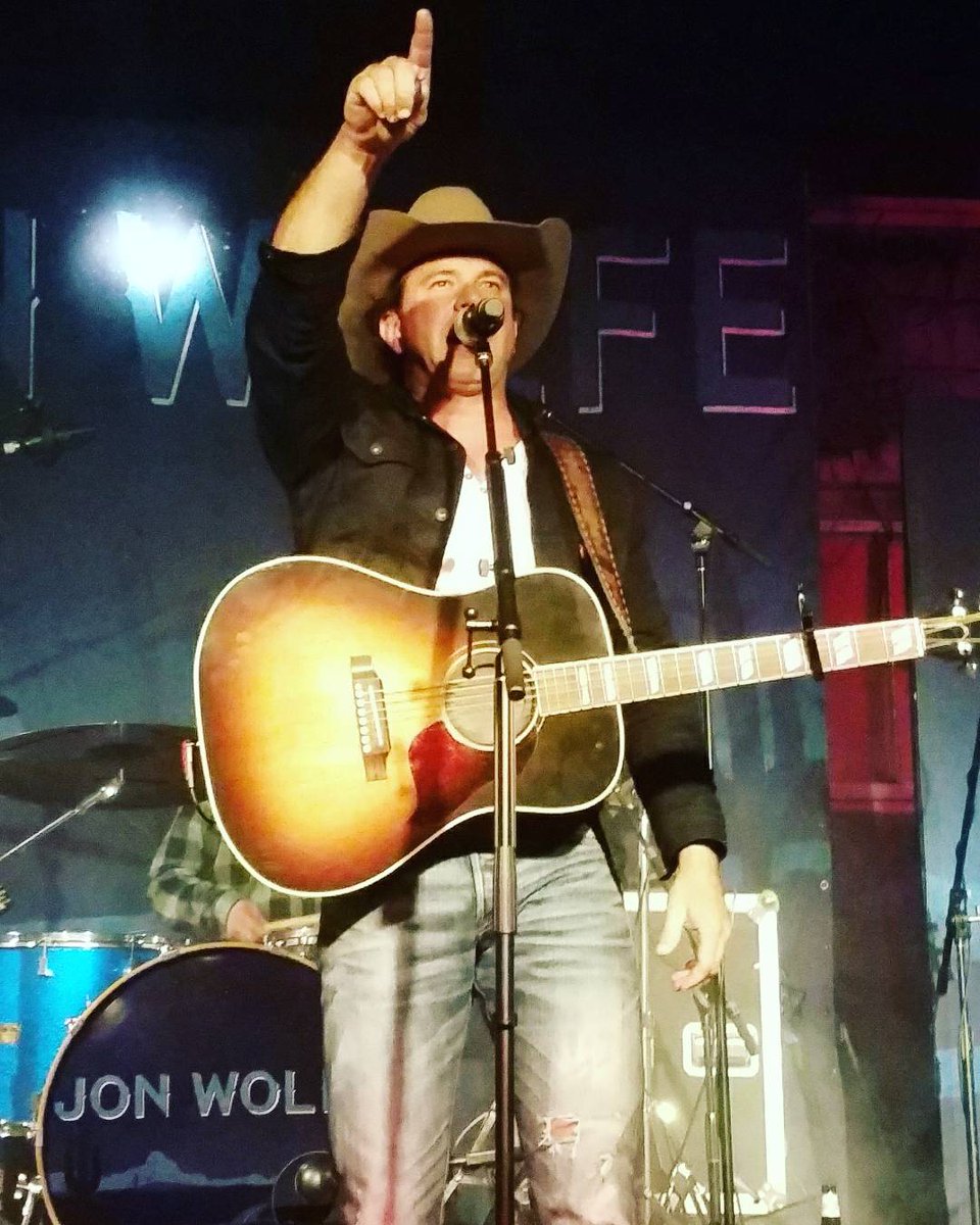 ilovebigtexas's tweet photo. Shout out to everyone who joined us for an incredible night of music with @jonwolfecountry! We look forward to partying with you tomorrow for Two Stepping Saturday. #bigtxnorth #bigtexasspring #followusonsnapchat #livemusic #concert #jonwolfe #texascountry https://t.co/4bp5dEyj43