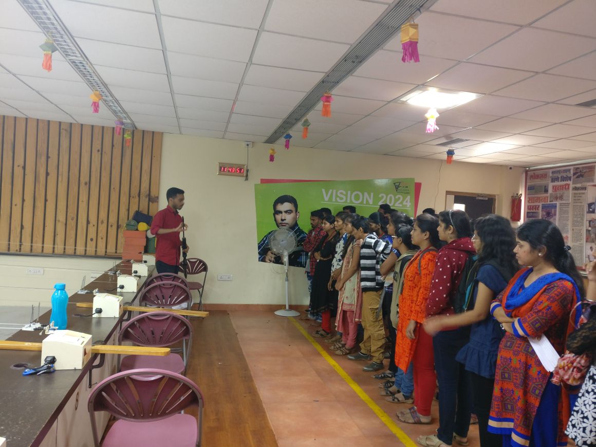 GFG_Mumbai's tweet photo. Snapshots from this week's interactive sessions about our academy &amp; Olympic sport of shooting with the students of K.V. Pendharkar College.
 contact us on 9930938711 / mumbai@gunforglory.in
  #vison2024 #gfgmumbai
  @gaGunNarang @Gun_for_Glory https://t.co/sIHDD3nTCY