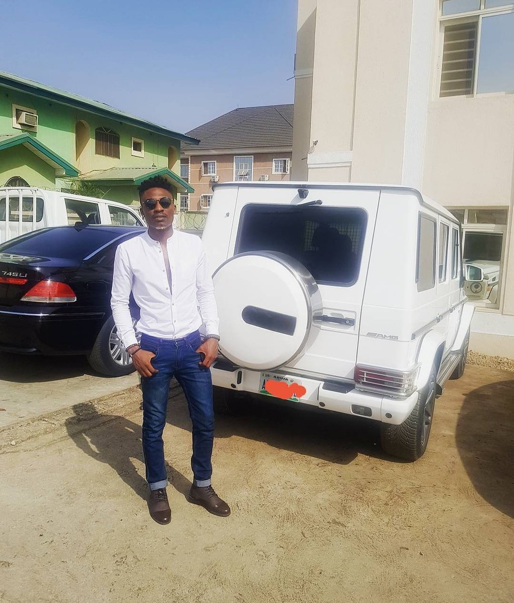 EfeNation's tweet photo. Igwe @EfeMoney says
"Right now, I no even know wetin to write...
Just order for your "WARRI®" T-shirt...
Link on my bio...
Or call +2349099901111...
Bless"
cc: @BOLstores 

Happy weekend, EFENATION. You can also follow the link below to order:

https://t.co/xQSaRFfh4D https://t.co/egAkE74kez