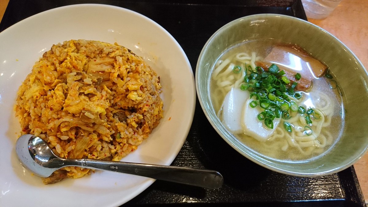Uzivatel トサミドリ Na Twitteru 久々に新宿の やんばる で 晩御飯 ラフティーキムチチャーハンセット しばらく来ない内に増えていた新メニュー 沖縄料理ってほとんどの地域では居酒屋系になって割高になるので 安価で美味しく食べられるここは結構好き