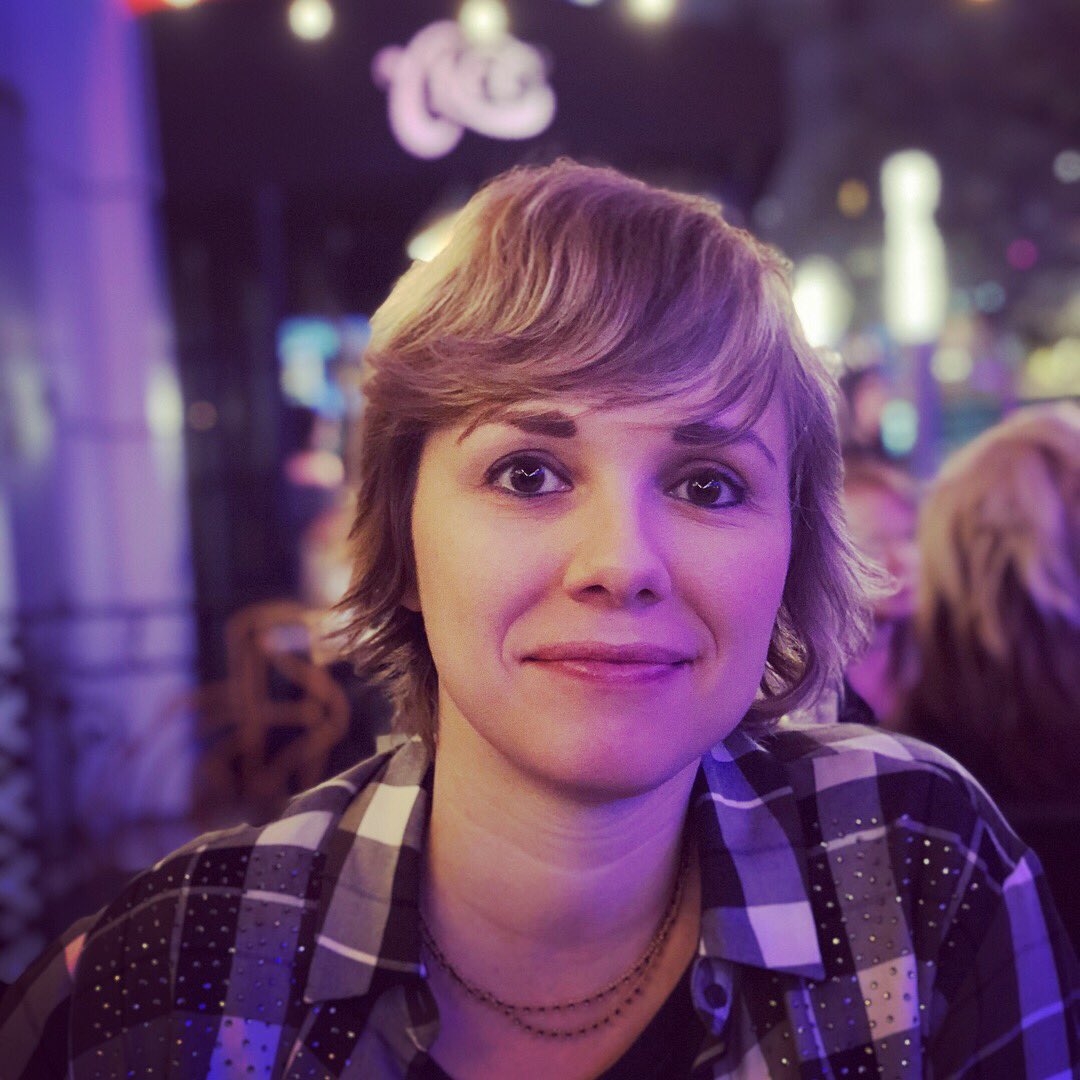 Mark Rober on X: &ldquo;Dinner and The Killers with ma lady https://t.co 