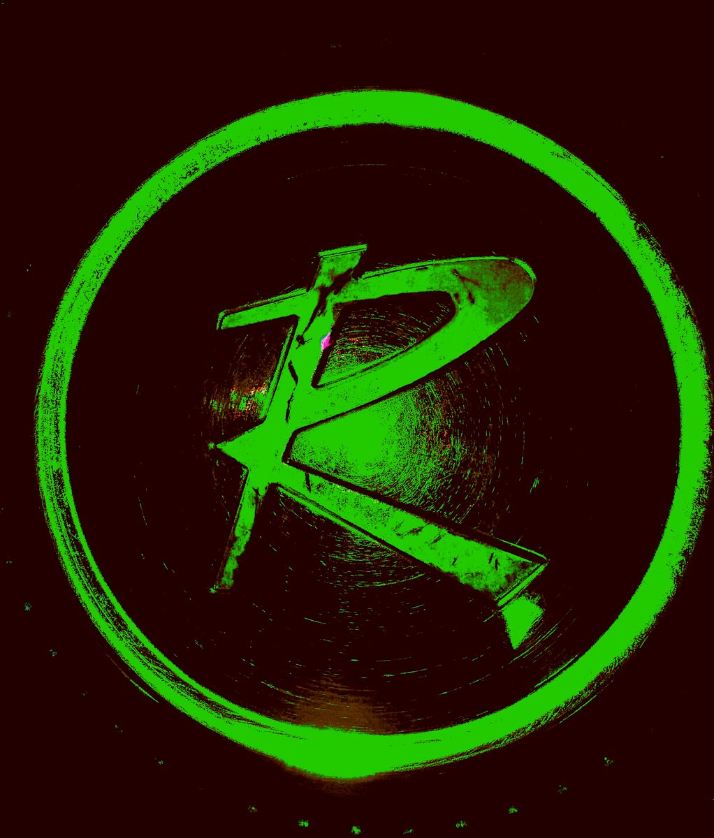 LoveSwagBrand's tweet photo. @RihannaDaily @GPforEducation @GlblCtzn @ClaraLionelFdn R  Love⚔⚔⚔ https://t.co/iAHv7LxgGR