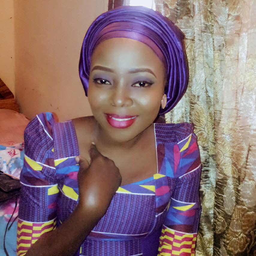Hallmarkers's tweet photo. Innalillahi wa inna ilaihi rajiun. This dunya isn't home. We lost a sister on Thursday Fatima T Yusuf class of 2011. May Almighty have mercy on your soul Fatima and may Aljannah firdaus be your final abode Ameen 🙏🏽 https://t.co/bKO9jr6Q7V