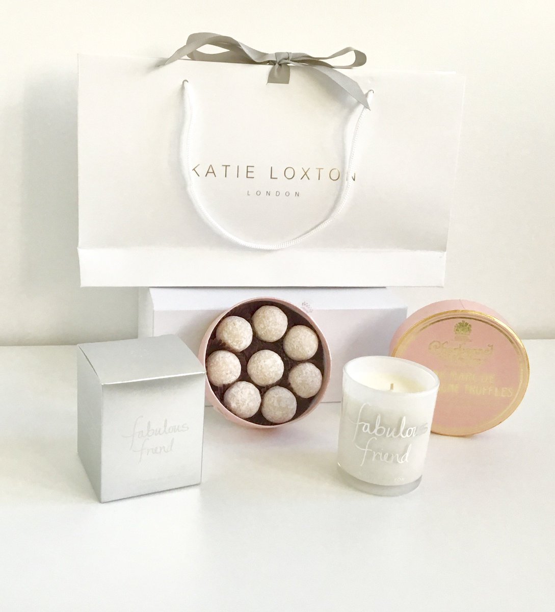 Perfectgiftbox's tweet photo. OOoohhh, we like these gifts for her.
https://t.co/ohYpVYgmLT https://t.co/dS1RItW52f
