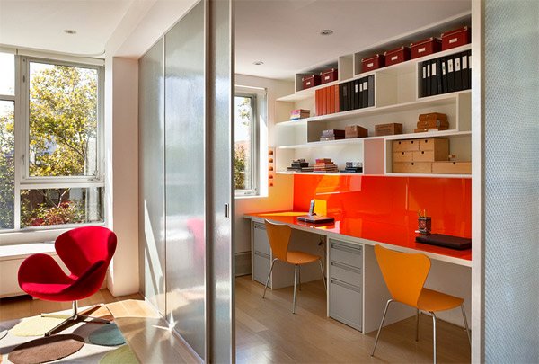homeoholicc's tweet photo. #StudyRoomDecor
Study Room For Small Spaces
If you have limited spaces you can always have partitions in your  house. Sliding doors can be used for more privacy in each area.
#HomeInterior #DecorTips #HomeDesign https://t.co/iNrzIsiNoc
