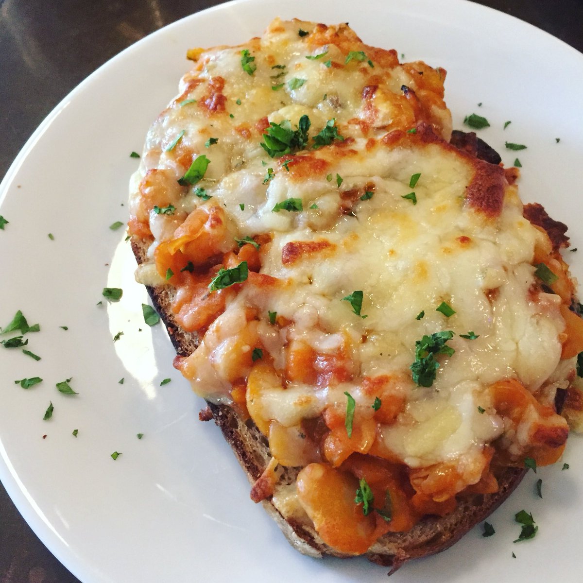 SaltAndPickle's tweet photo. Brunch means... our homemade baked beans on sourdough toast! Keens cheddar is optional, but highly recommended. We’re open from 10.00! #brunch https://t.co/bu8nvjHxiz