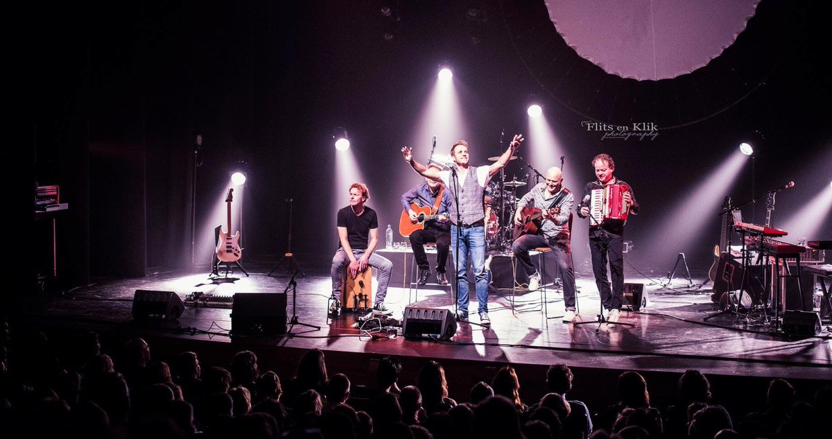 biancadijck's tweet photo. @nederpopallstar was erg gaaf @royalpromotions #NederpopAllStars #nederpop #popmuziek #Premiere https://t.co/sjLm8enW6s