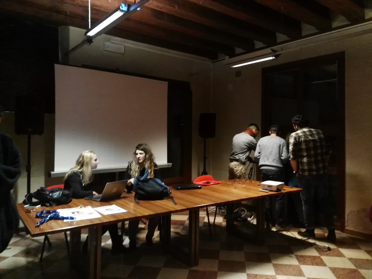 JavierCanas86's tweet photo. Getting ready for the Local Leaders Meeting 2018 in #Venice. Fight #climatechange  @cKIC_Alumni @ClimateKIC https://t.co/QTmSkvQe9o