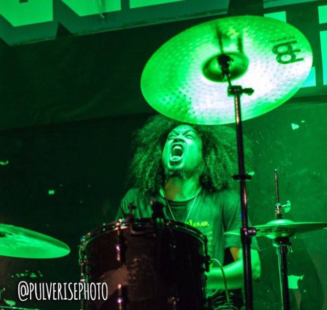 drumming_co's tweet photo. I had the honor of photographing one of my drum heroes the other day - Jeremiah Stratton from @hedpe! Incredible drummer! 

Undisputed king of the #DrumFace! 😝

📷 = by me - @buttfairy  / @PulverisePhoto https://t.co/ZPUzoPf5A9